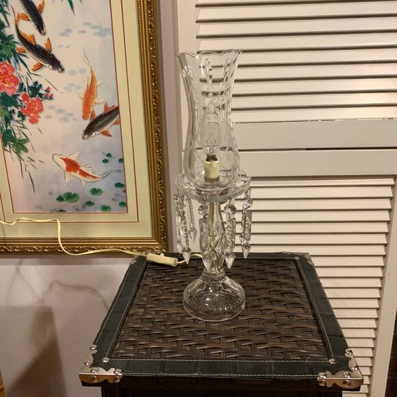 Vintage Crystal Electric Hurricane Cut Crystal Glass Teardrop Table - Picture 3 of 10